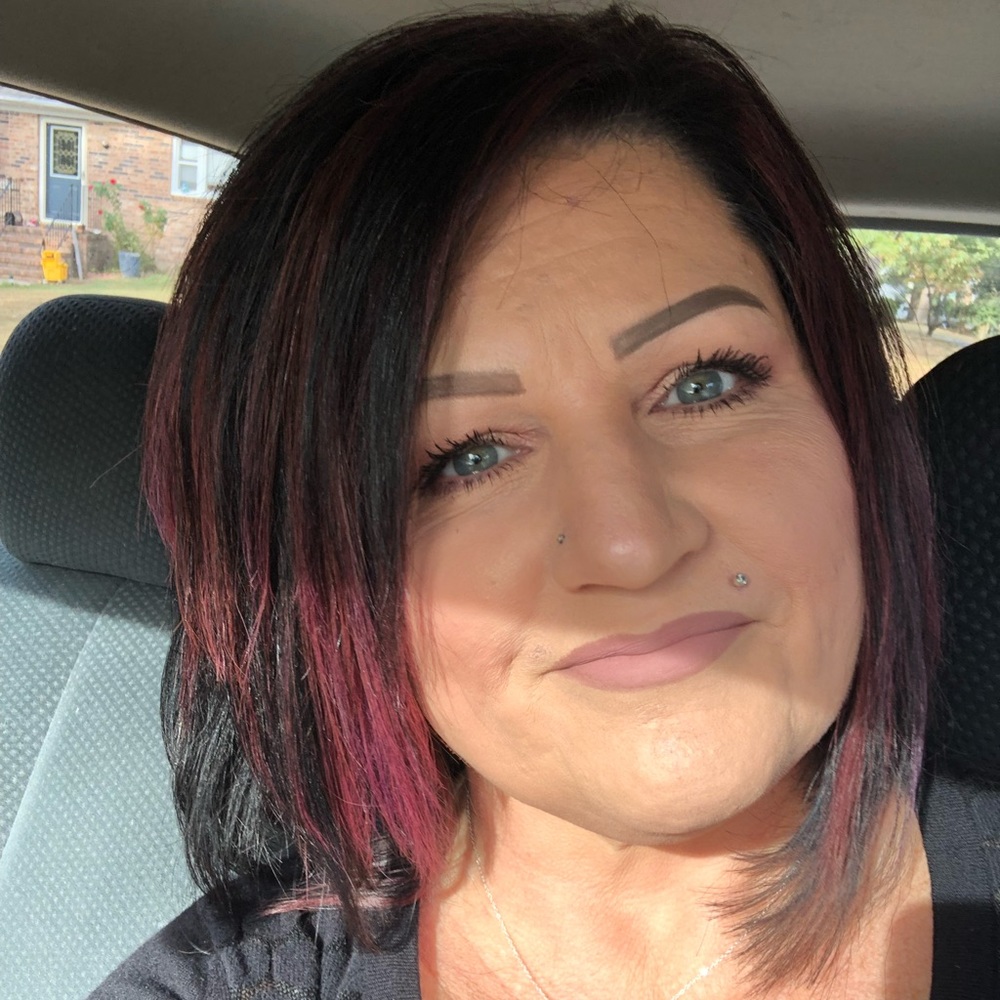 Meet your Posher, Lisa